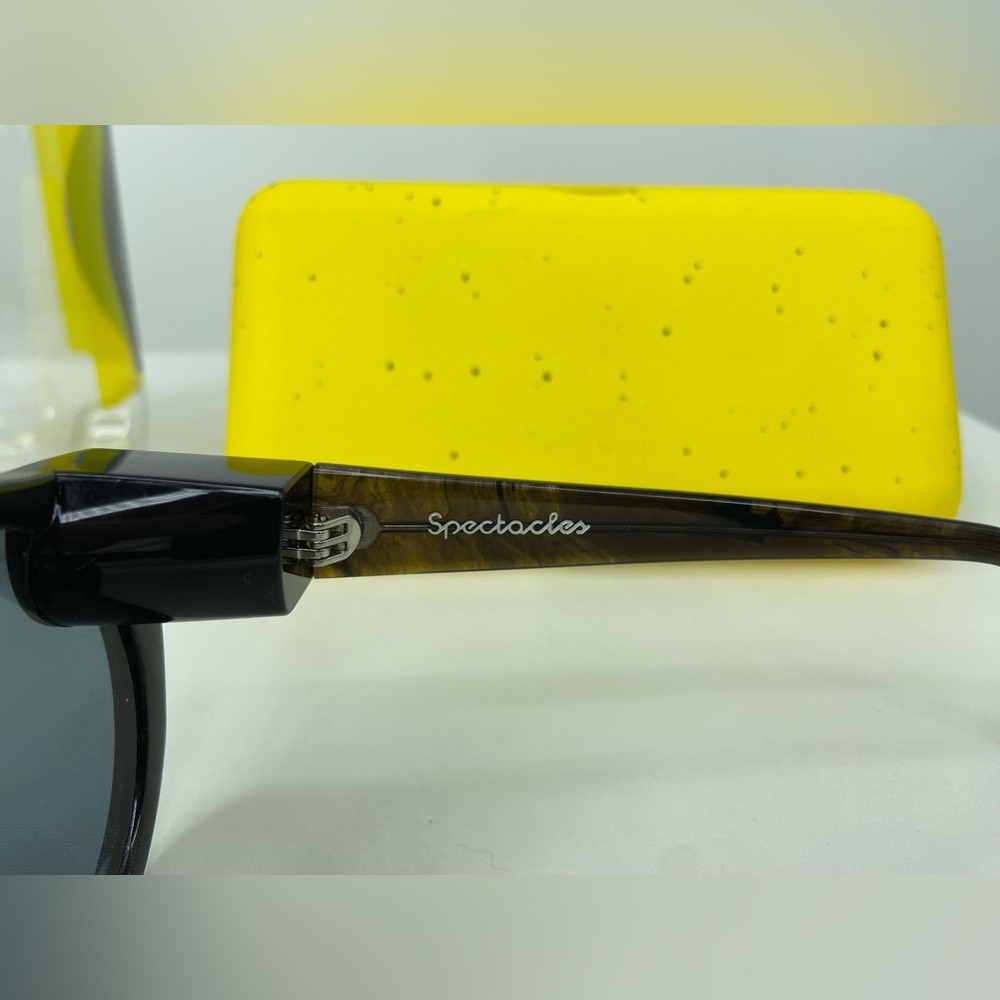 Snap Chat Spectacles 1st Generation Case + Charge… - image 4
